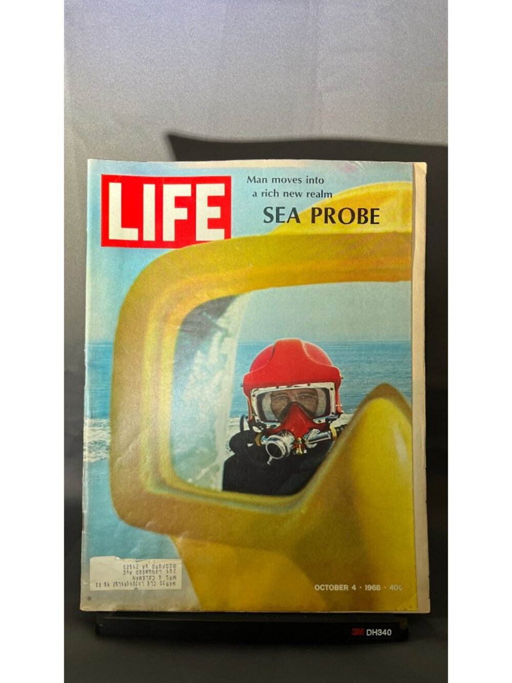 Life Magazine October 4 1968 Diver On Cover Embraces Sea Exploration
